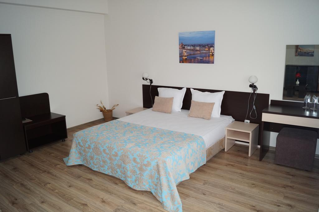 Hotel Kardjali Kurdzhali ภายนอก รูปภาพ