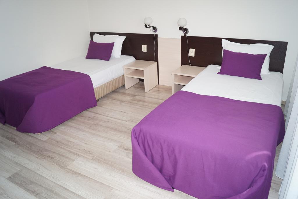 Hotel Kardjali Kurdzhali ภายนอก รูปภาพ