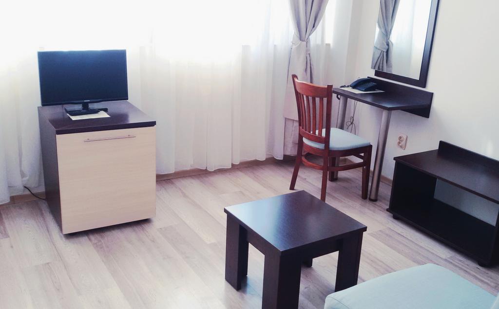 Hotel Kardjali Kurdzhali ภายนอก รูปภาพ