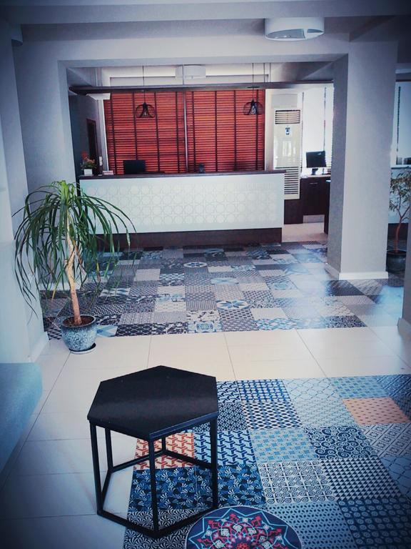 Hotel Kardjali Kurdzhali ภายนอก รูปภาพ