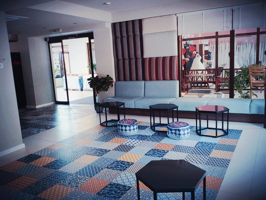 Hotel Kardjali Kurdzhali ภายนอก รูปภาพ